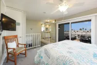 Oceanside Beach Condos - View biển