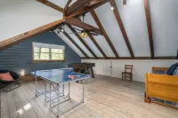 The Grande Lodge- Riverfront, Fiber, HotTub, Fish, DogOK, Game Room, Movie Room