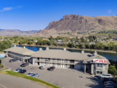 Riverland Inn & Suites Hôtels à : Kamloops