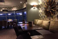 프리미어 인 헴멜 헴프스테드 센트럴 본 엔드 호텔