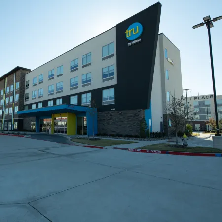 Tru by Hilton the Colony Dallas