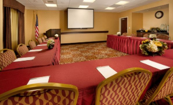 Hampton Inn & Suites San Antonio-Airport