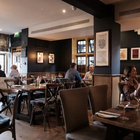 The White Hart Hotel Отели рядом с достопримечательностью «Хемптон-Уик»