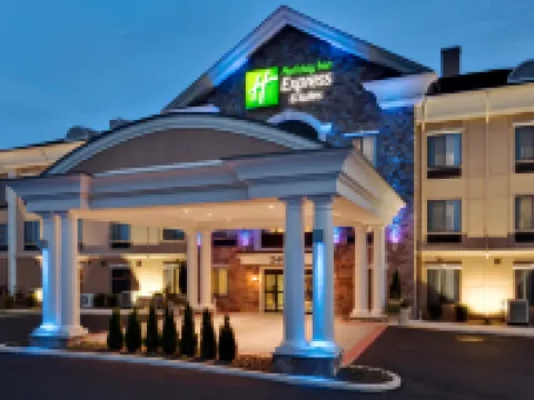 ฮอลิเดย์ อินน์ เอ็กซ์เพรส แอนด์ สวีทส์ วอร์มินสเตอร์ - ฮอร์แชม บาย IHG โรงแรมในBucks County
