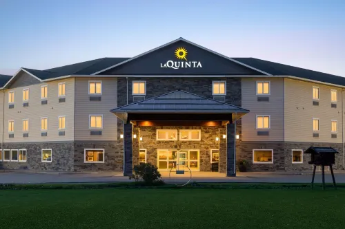 La Quinta Inn & Suites by Wyndham Fairbanks Airport