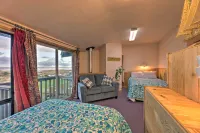 Sanderling Sea Cottages, Unit 2 Walk to Coast! Hotels in Waldport