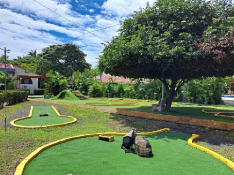 Nacazcol Hotel y Villas