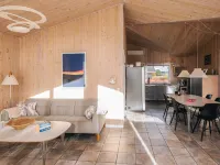 Luxury Retreat Near Beach - 2-Sterne