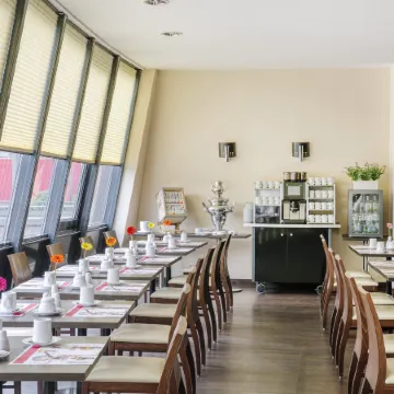 Hotel Freiburg City Center by Leonardo Hotels Отели рядом с достопримечательностью «Река Дреизам»