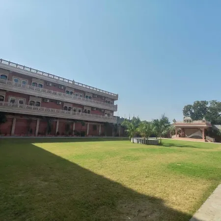 Hotel Rajwada Palace
