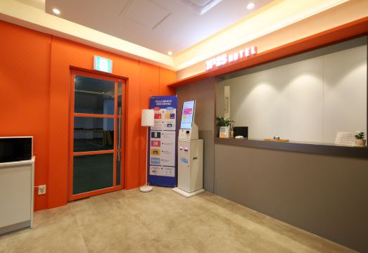 넘버25 객실 전경