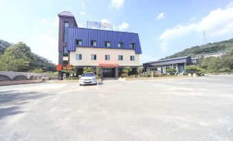 Gyeongju Hamgwoljang