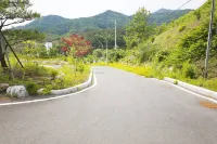 Geumsan Gung Self Check-in Motel - parking