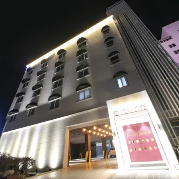 Hotel Encanto in Bonggok-Dong, Gumi