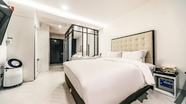 Daegu Dongseongro Hotel Labella