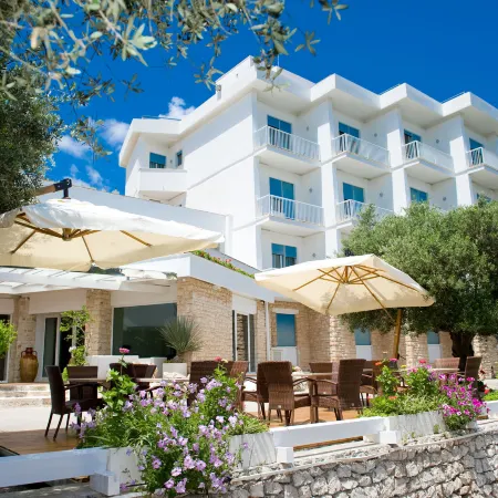 HOM - Hotel Orsa Maggiore Hotel a Castro