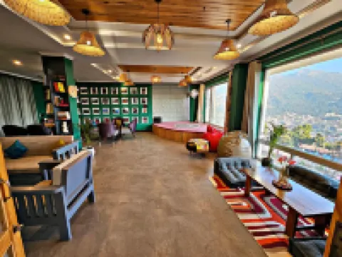 Yecha House - Mountain & Lake View Retreat, Bhimtal Hotels in Bhimtal