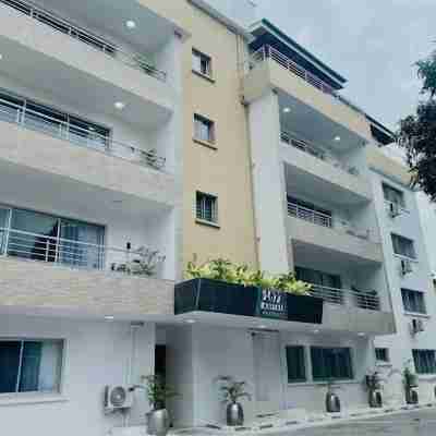 1677 Mayfair Apartment Hotel Exterior