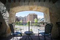 Silverado Lodge Rustic Condo with Private Balcony - 3-Star