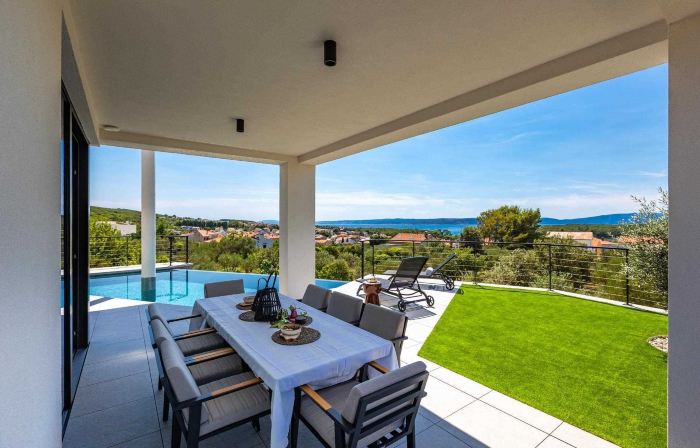 Luxury villa 45 with infinity pool