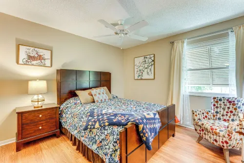 Condo w/ Pool & Beach Access Near Theme Park - 3-Star