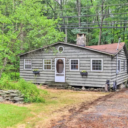 Cabin w/ Trails + Creek! 23 Mi to Camelback Slopes