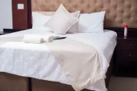 Comfort-driven Hotel Rooms in Hazeldene - 2335 فنادق في 
