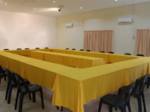 基納巴盧波靈假日小屋酒店