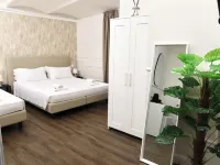Cattaleya Rooms Các khách sạn gần Ga Leopolda