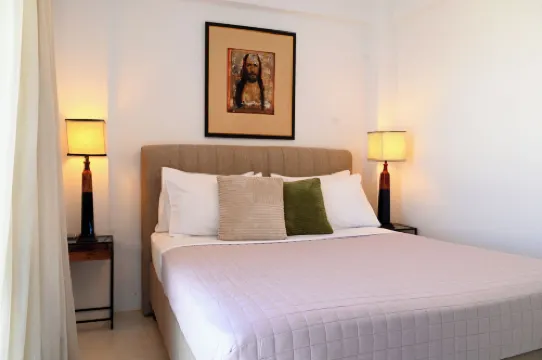 納夫普利翁的Hydra House