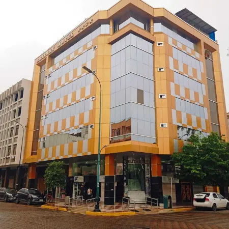 Britney Hotel Machala