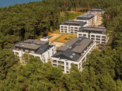 Hidden Coast Apartments - Premium Seaside Apartments with Pool, 2-Minute Walk to the Beach Hotels in 