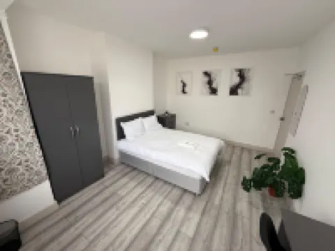 Streatham Rooms Hotels in Mitcham