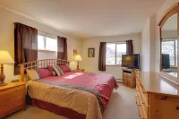 Cozy Frisco Condo 360 Mtn Views and Shared Hot Tub! - Parkering