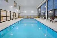 底特律-貝爾維爾機場區域歡朋旅館