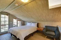 Unique Sedona Home w/ Mountain Views & Guest House - Maalaistalo