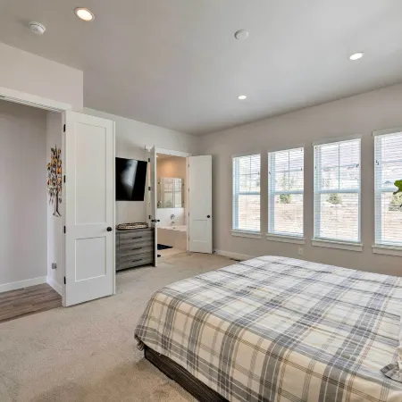 Inviting Hideout Townhome w/ Balcony & Lake Views! Hotels in Hideout