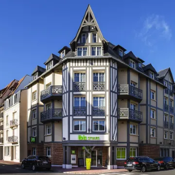ibis Styles Deauville Centre Hotels near Deauville Beach