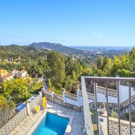 Villa in Lloret de Mar With Pool & Sea Views