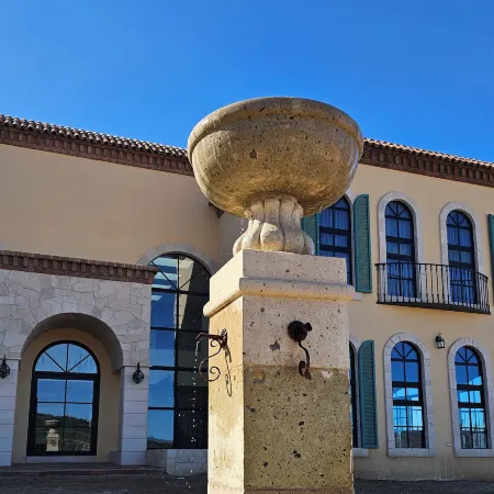 Chateau Del Valle