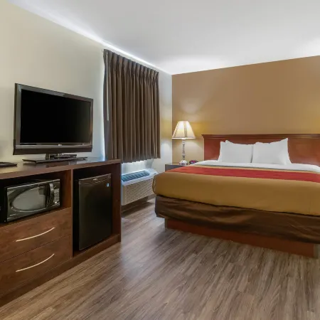 Econo Lodge Inn & Suites Fairgrounds