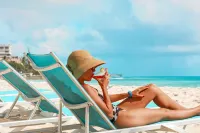 Divi Southwinds Beach Resort - de playa