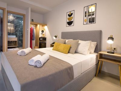 SOHO BLUE city hotel