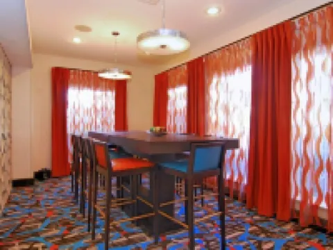 Holiday Inn Express & Suites DESTIN E - COMMONS MALL AREA by IHG Hotels in Destin