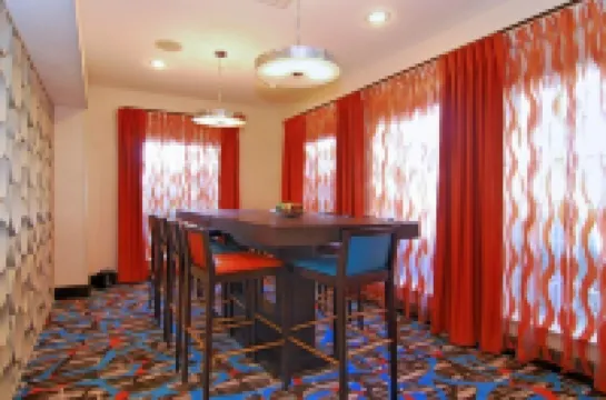 Holiday Inn Express & Suites DESTIN E - COMMONS MALL AREA by IHG Hotels in Destin