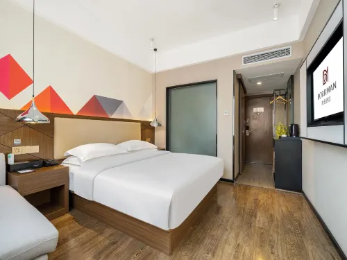 Borrman Hotel (Hezhou Lingfeng Plaza) - Mountain view