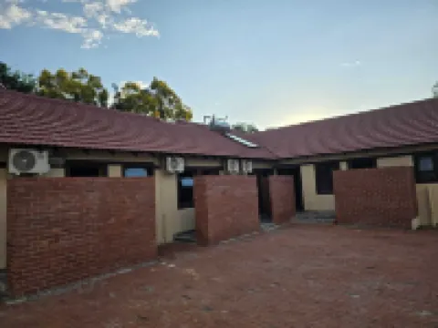 La Majestic Guest Lodge