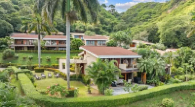 Bahia Pez Vela Resort