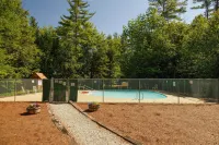 Cozy Bartlett Townhome < 3 Mi to Attitash Mountain - 3-Star