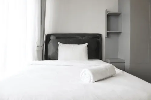 Scenic Studio Apartment at Beverly Dago near ITB By Travelio